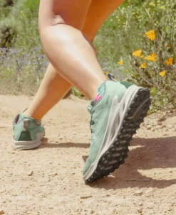 Cheap Zionic Waterproof Hiking Shoe Pour Femme | Desert Sage/Ember Glow Femme Imperméable À L'eau|Chaussures